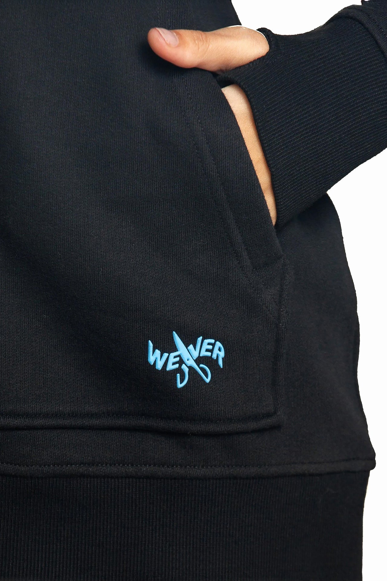هودي بطبعة جرافيتي للسلام العالمي باللون الأسود من تصميم Weaver Design