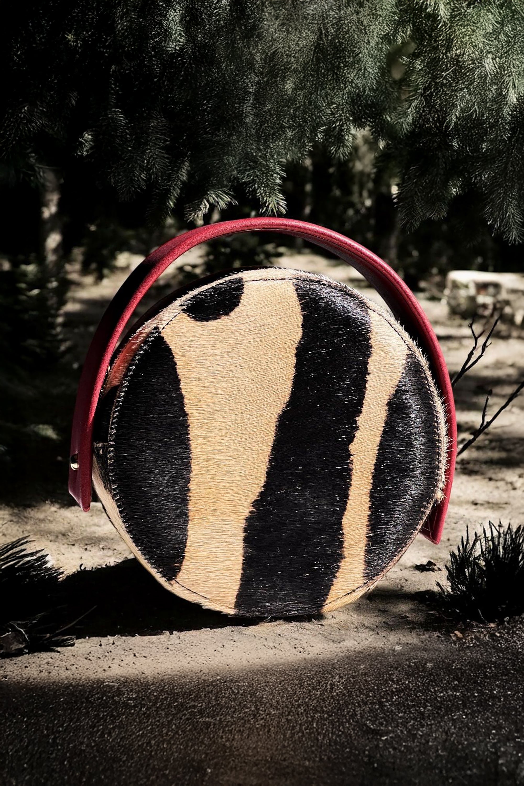 Multicolor Jungle Zebra Handbag by Moski