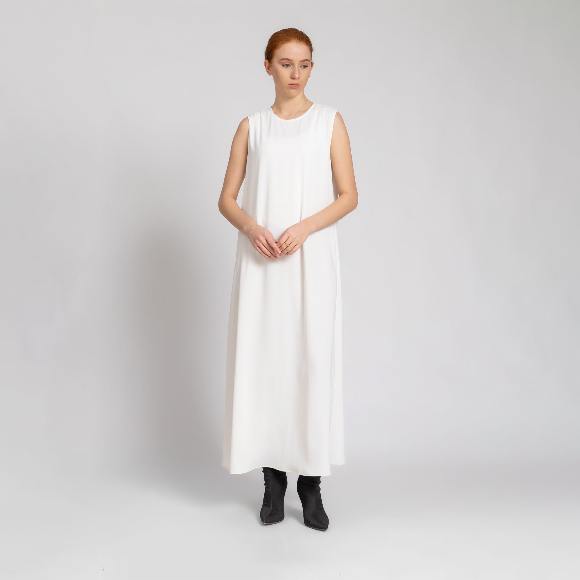 White Long Sleeveless Crepe Dress From Elanove