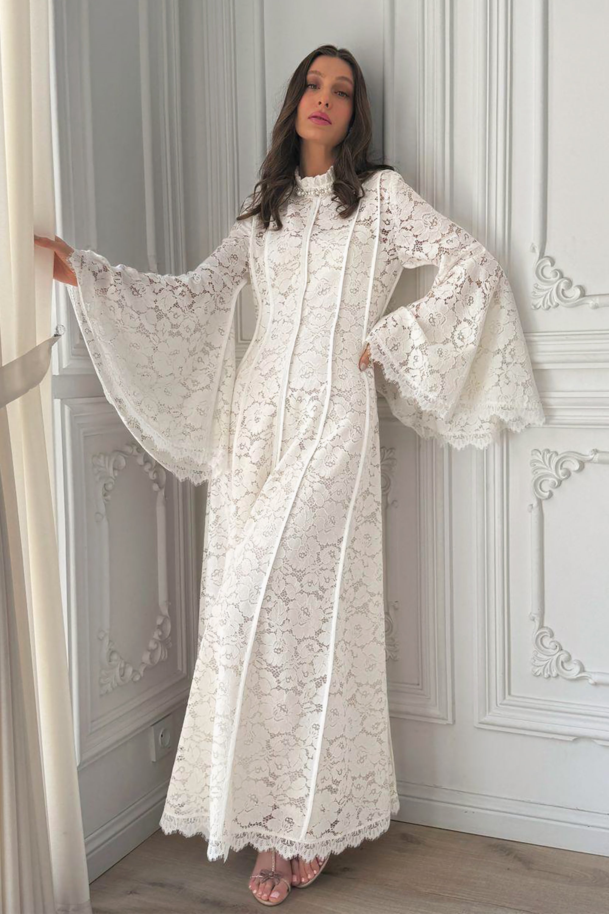 فستان ألبا أبيض من F.Lounge