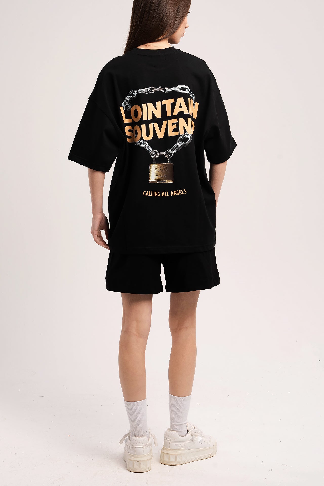 Black Cotton Lointain Souvenir T-shirt by Calling All Angels