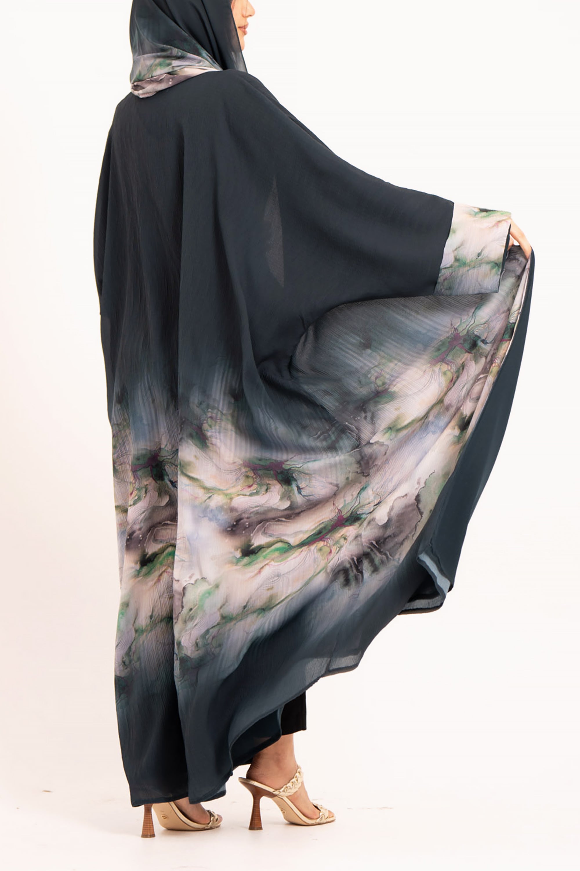 Multicolor Wavy Double-Layered Chiffon Abaya by Taa Marbotah