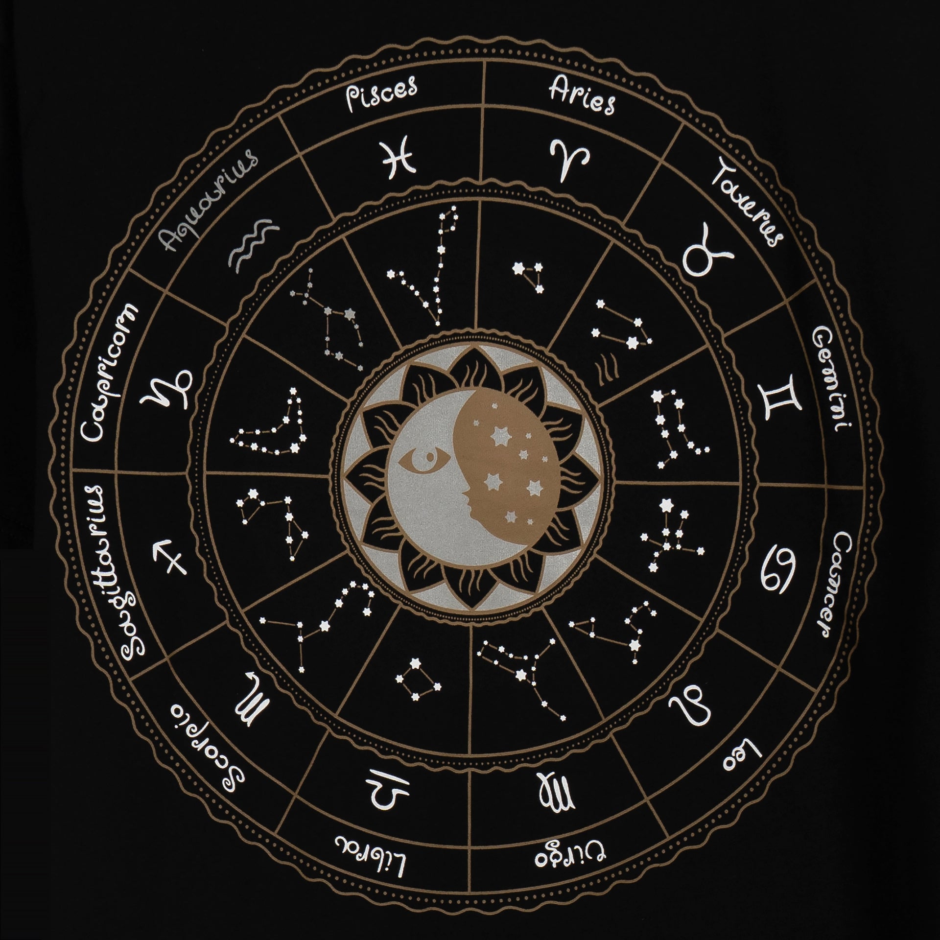 Black Aquarius T-shirt From Street KSA - WECRE8