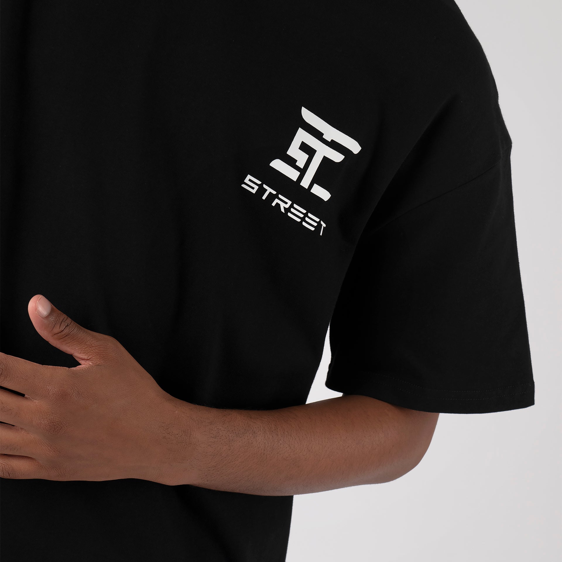 Black Scorpio T-shirt From Street KSA - WECRE8