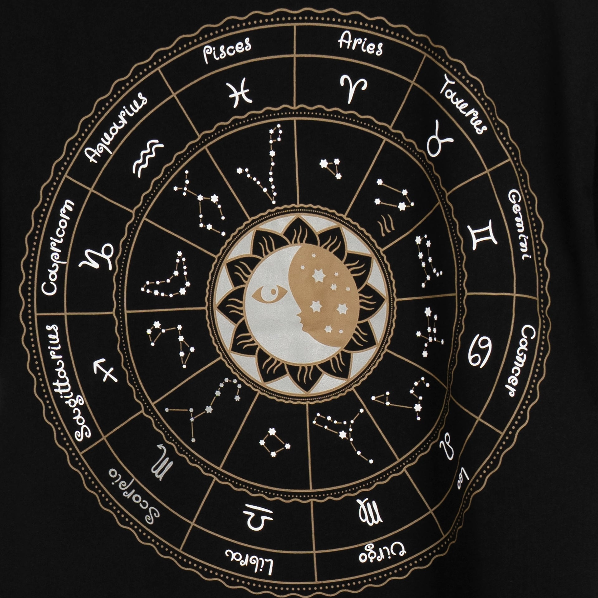 Black Scorpio T-shirt From Street KSA - WECRE8