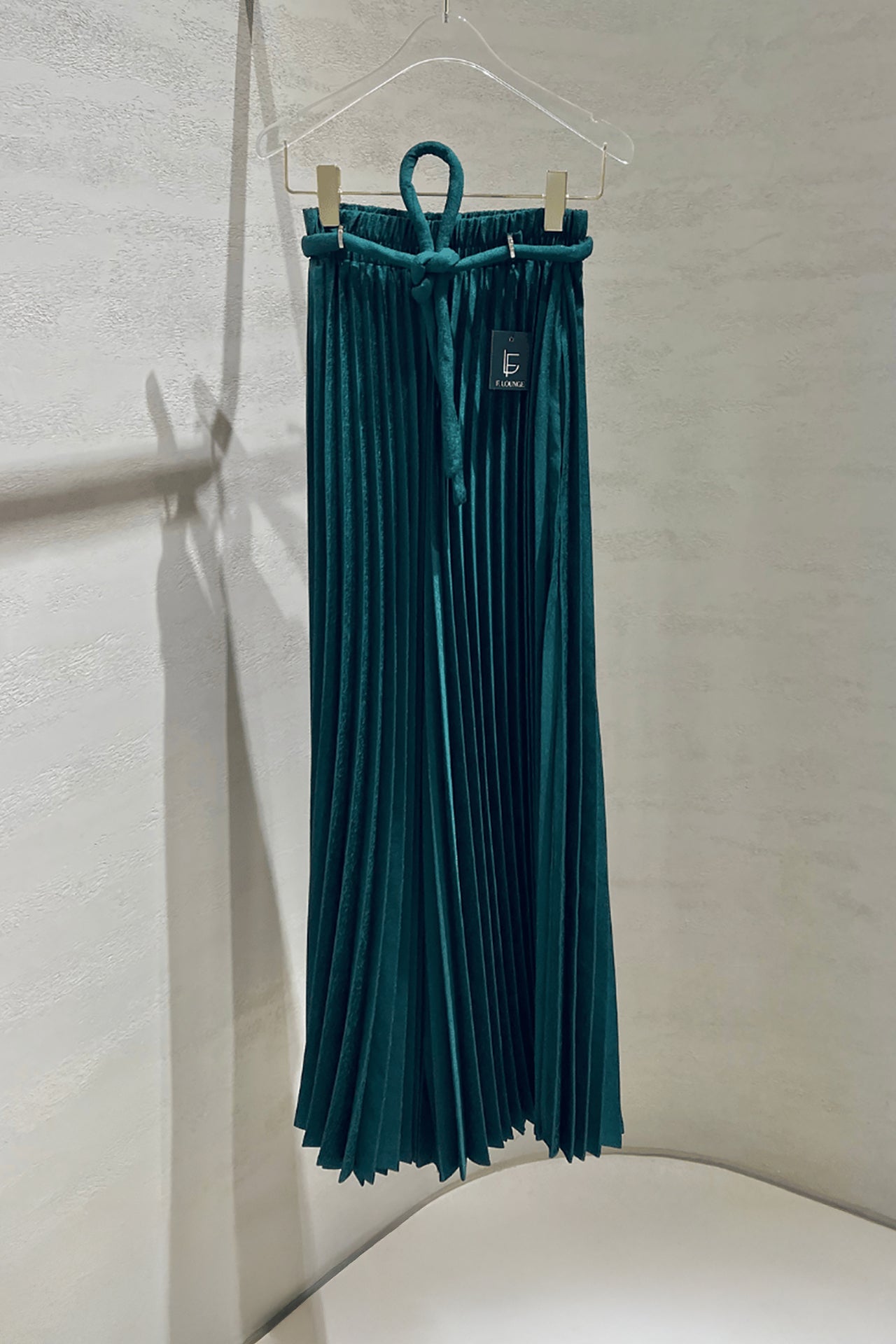 Green Sunny Pleated Pants by F.Lounge