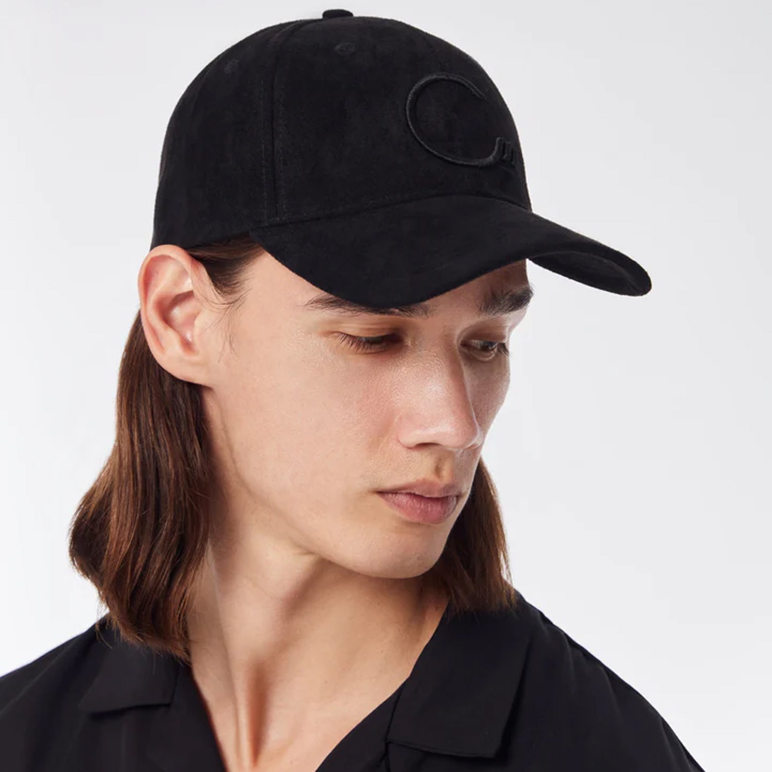 BLACK CAP WITH BACK TIE FROM HOUSE OF CENMAR