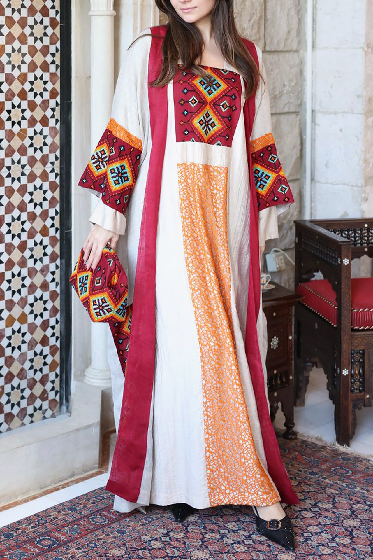White Geo Set of Abaya and Dress by Nour Artisan