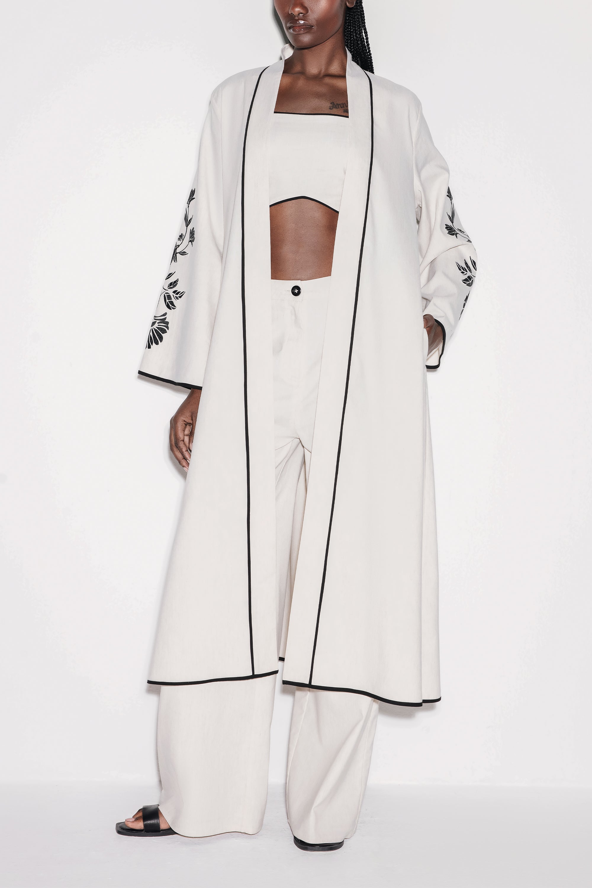 White Linen Floral Ensemble Cropped Top by Lili Blanc