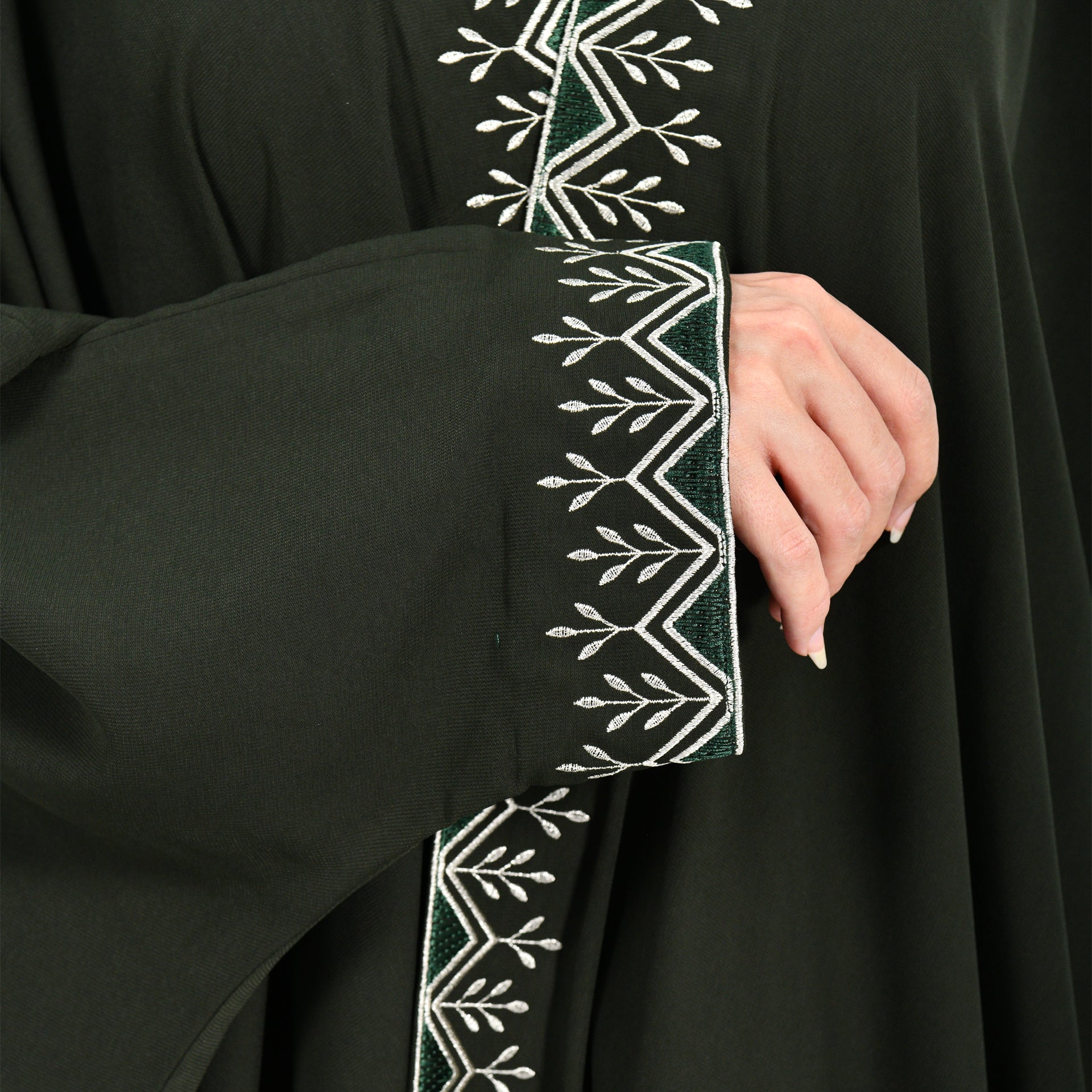 Hijazi Green Abaya - Bisht Design