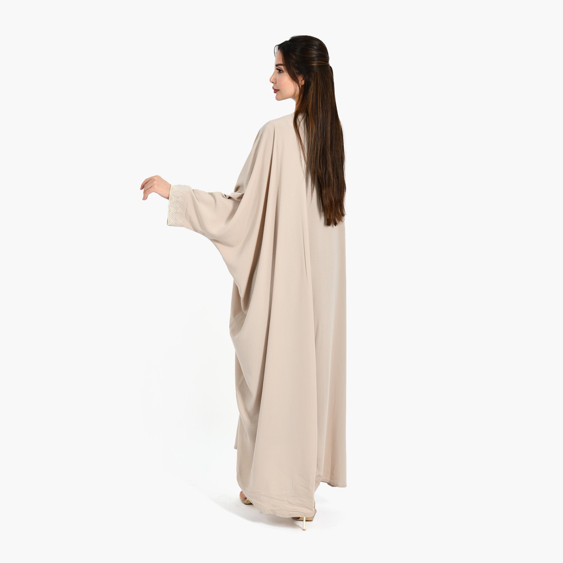 Hijazi Beige Abaya - Bisht Design