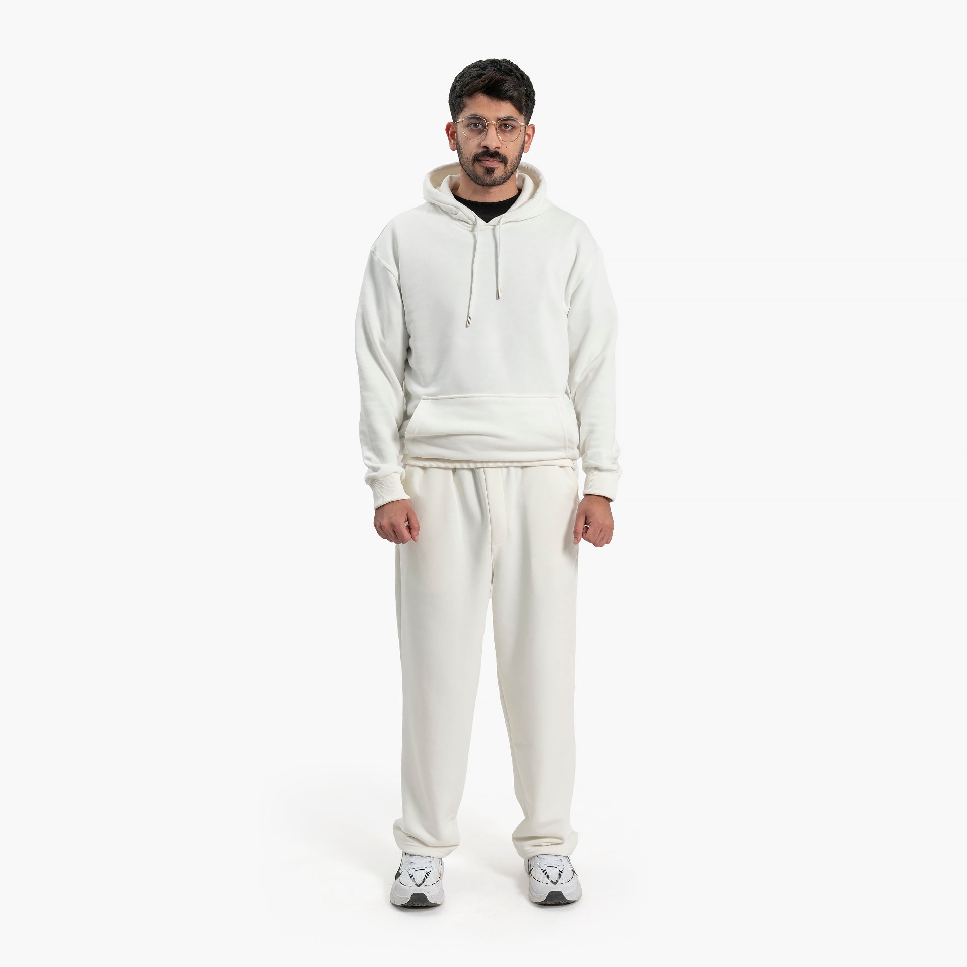 Men White Hoodie and Pants Set by WECRE8