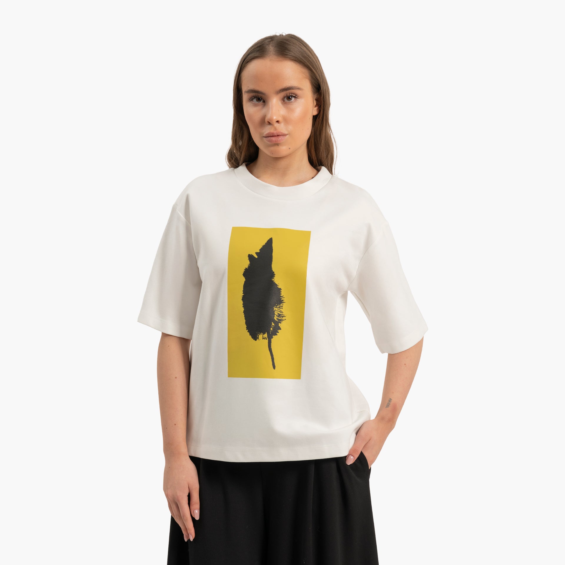 White Feather Print T-shirt by WECRE8