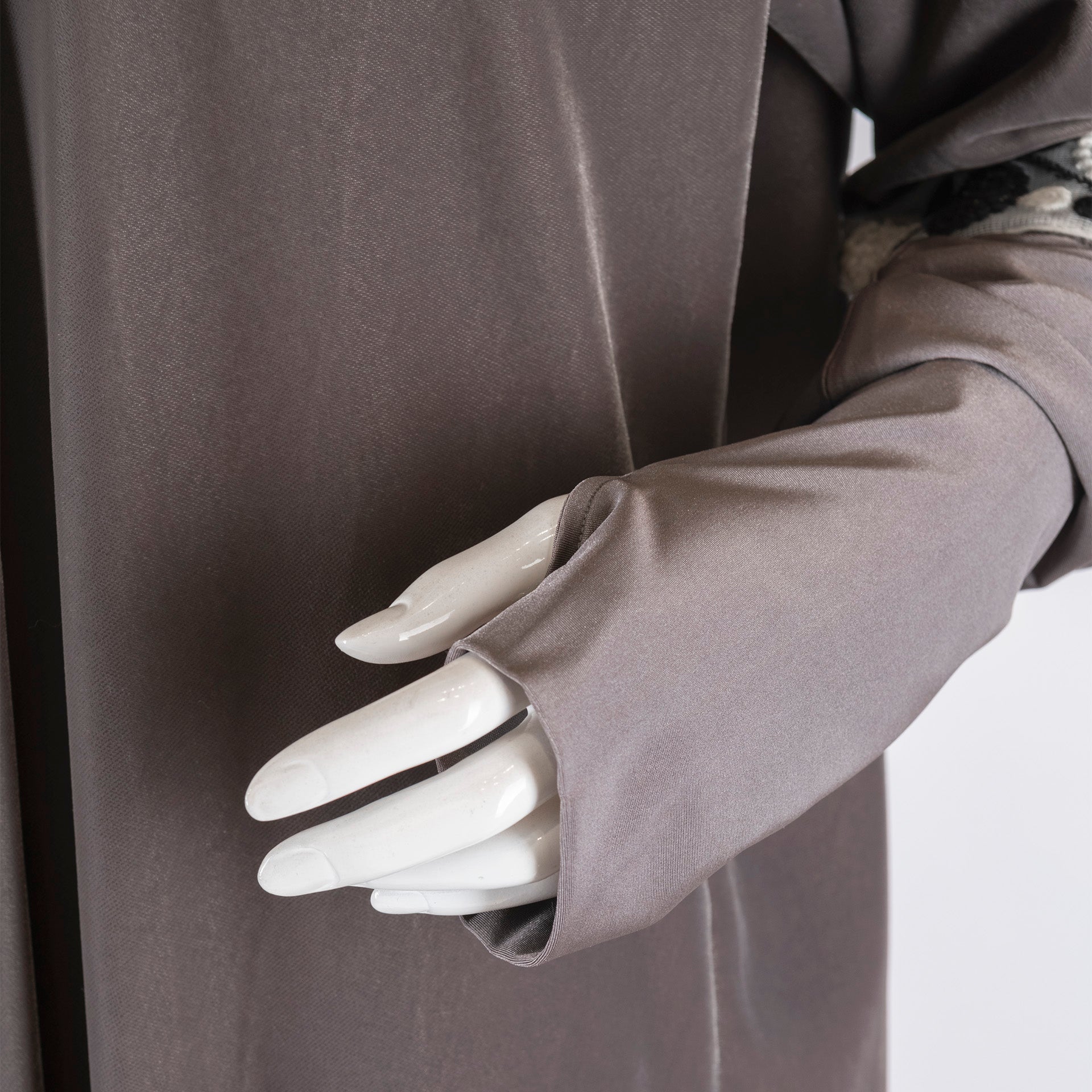 Dark Gray Abaya With Gloves From Darzah