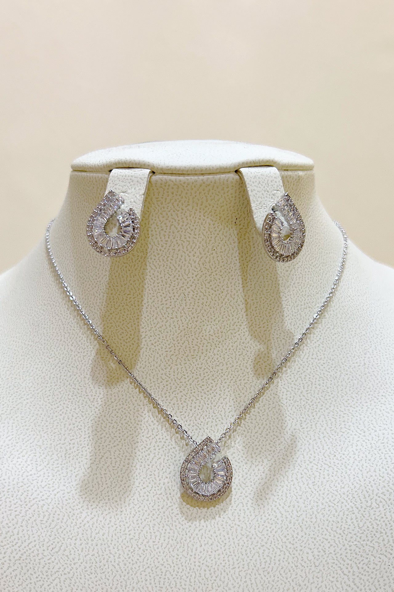 Silver Twirl Set of Necklace and Earrings by Azaleas