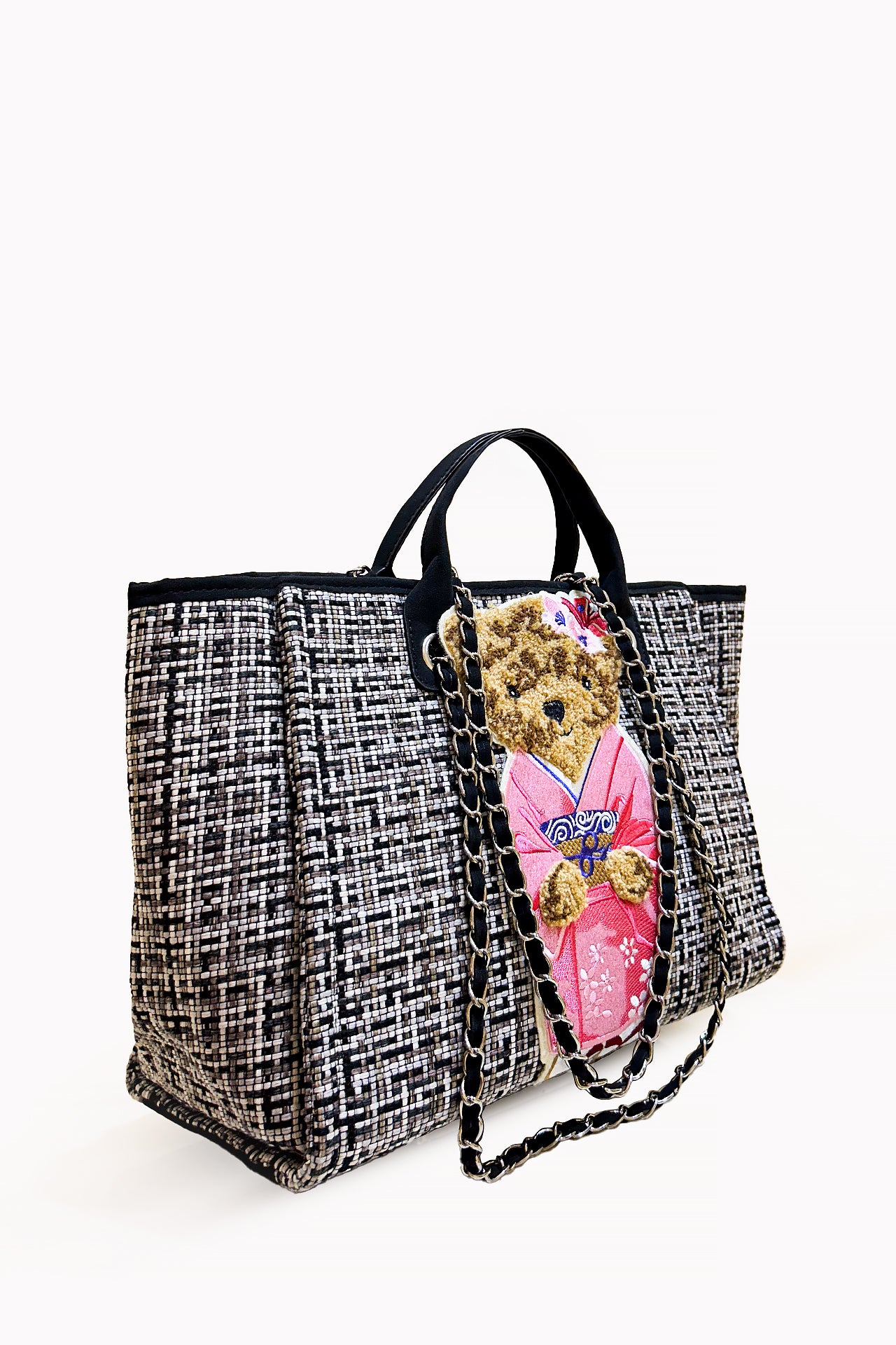 White/Black Woven Tote bag by Leather Boutique