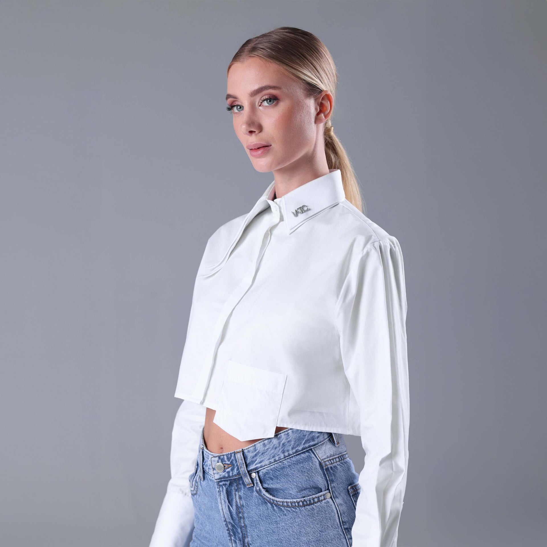 White Oversized Cropped Shirt By I am the Company