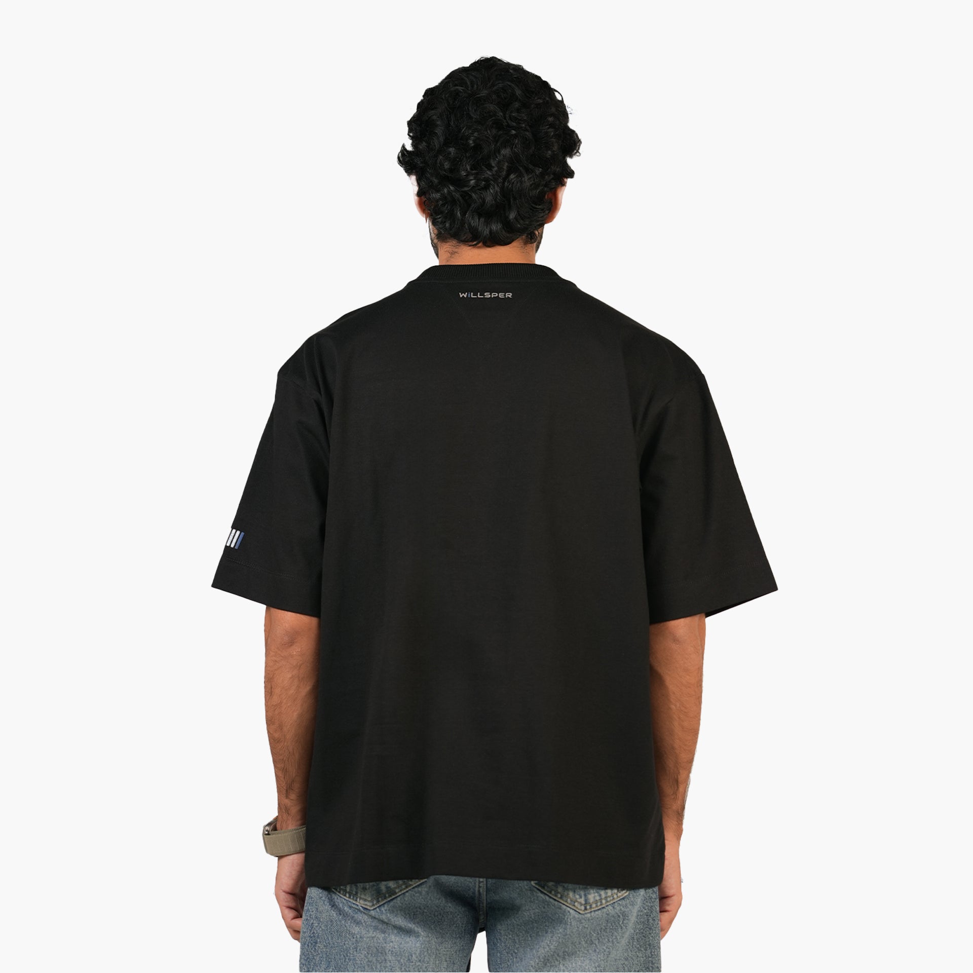 Unisex Black Oriental Ghutra Oversized T-shirt - WiLLSPER