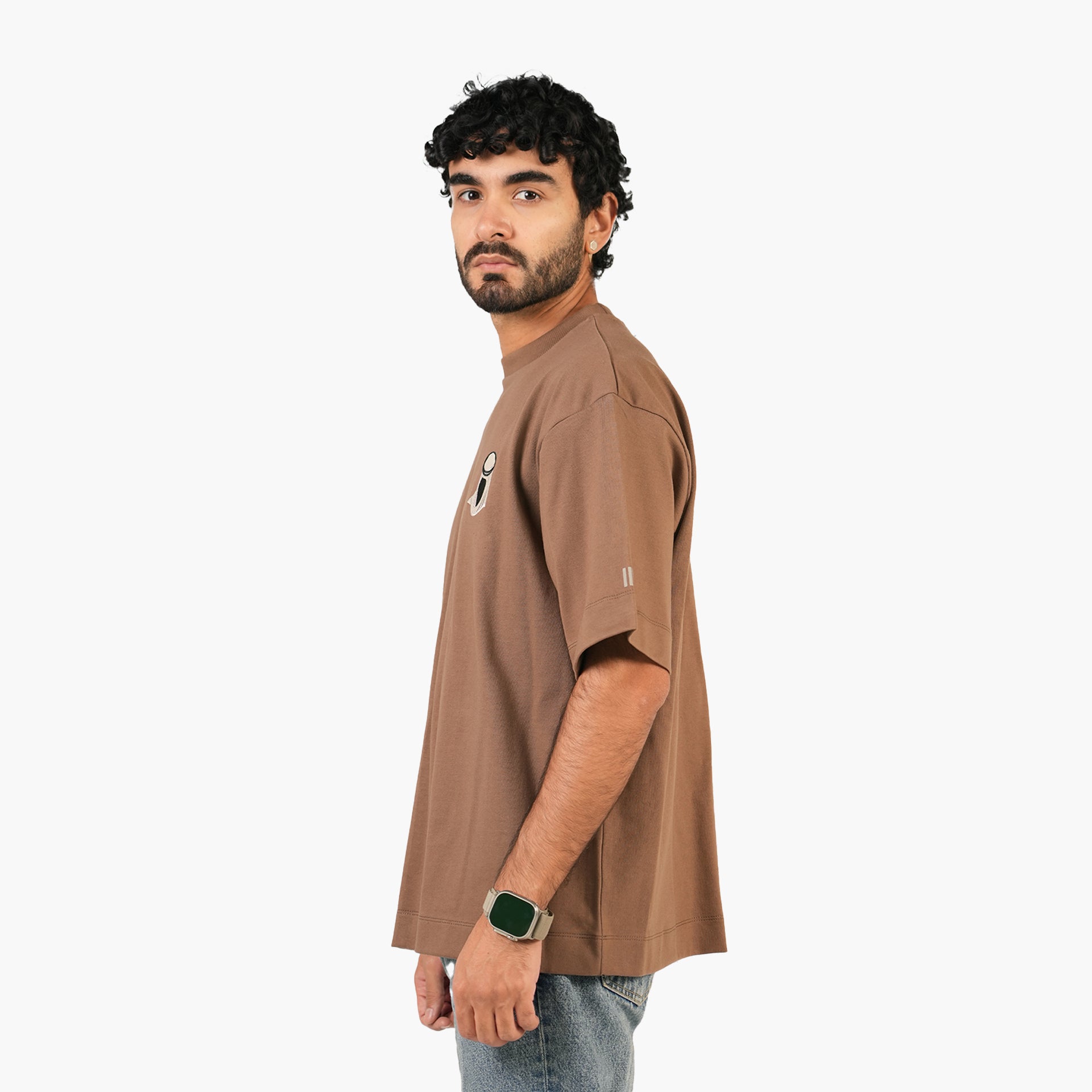 Unisex Brown Oriental Ghutra Oversized T-shirt - WiLLSPER