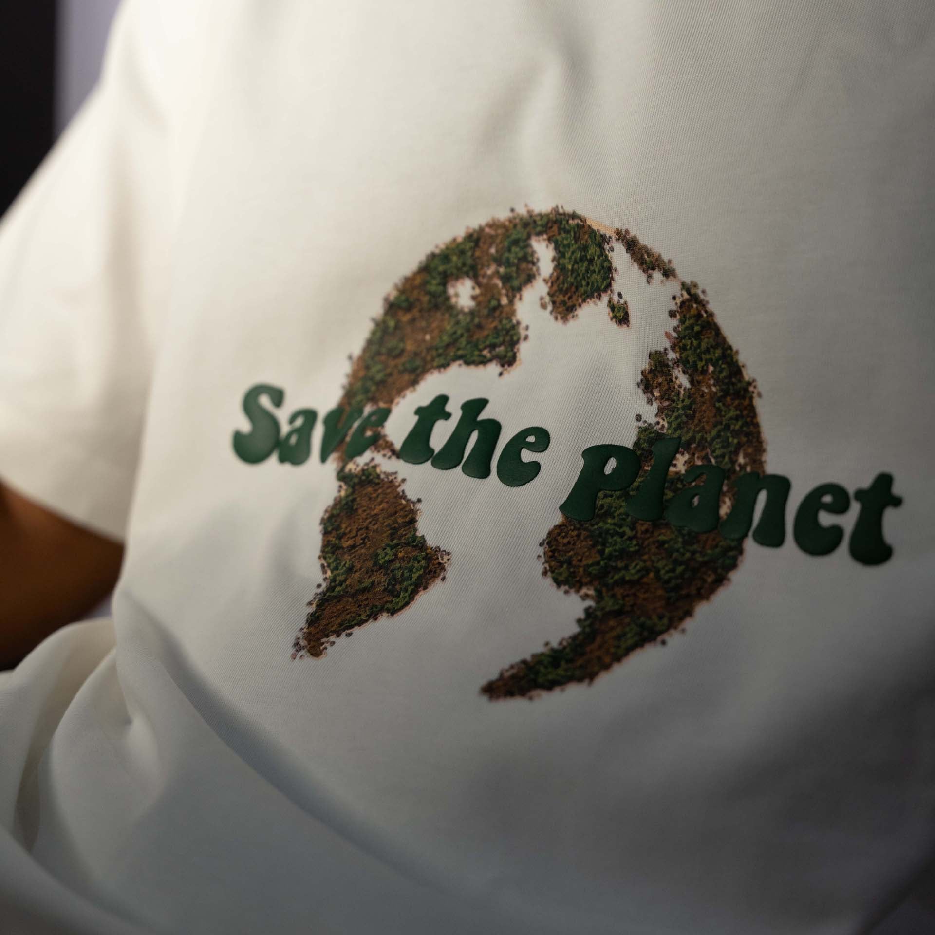 تي شيرت أبيض للجنسين مطبوع عليه Save the Planet - Double.F