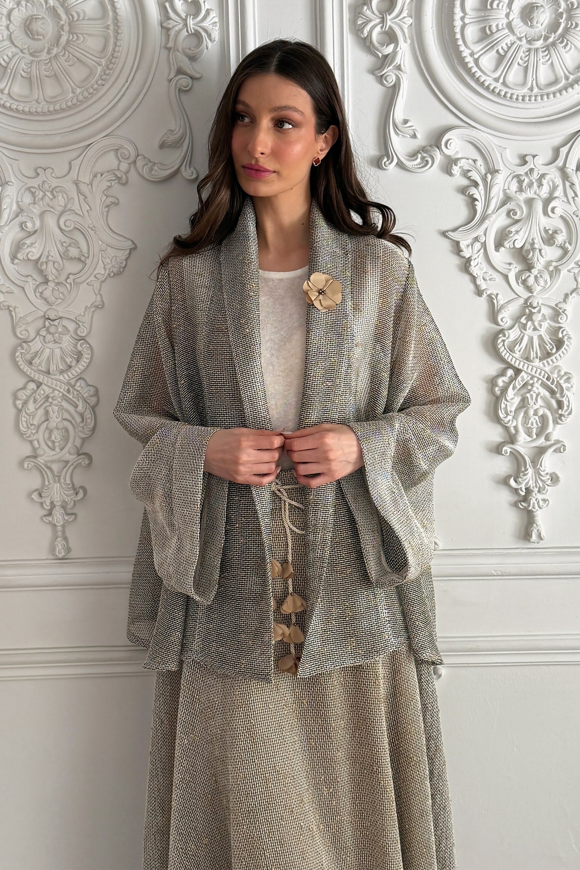 تنورة رمادية لامعة من F.Lounge