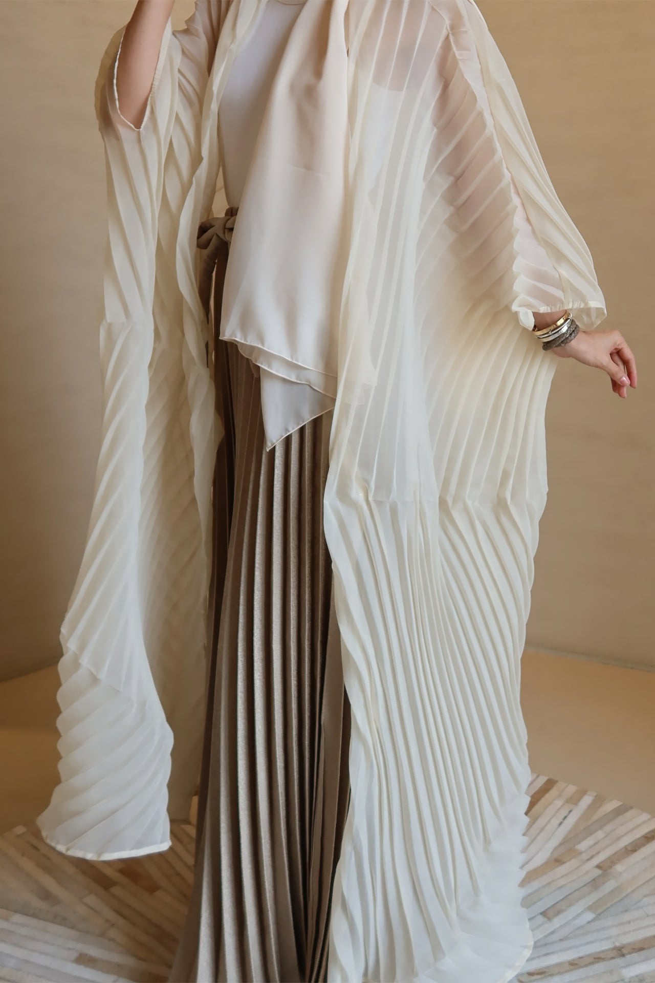 White Spider Silk Abaya by F.Lounge