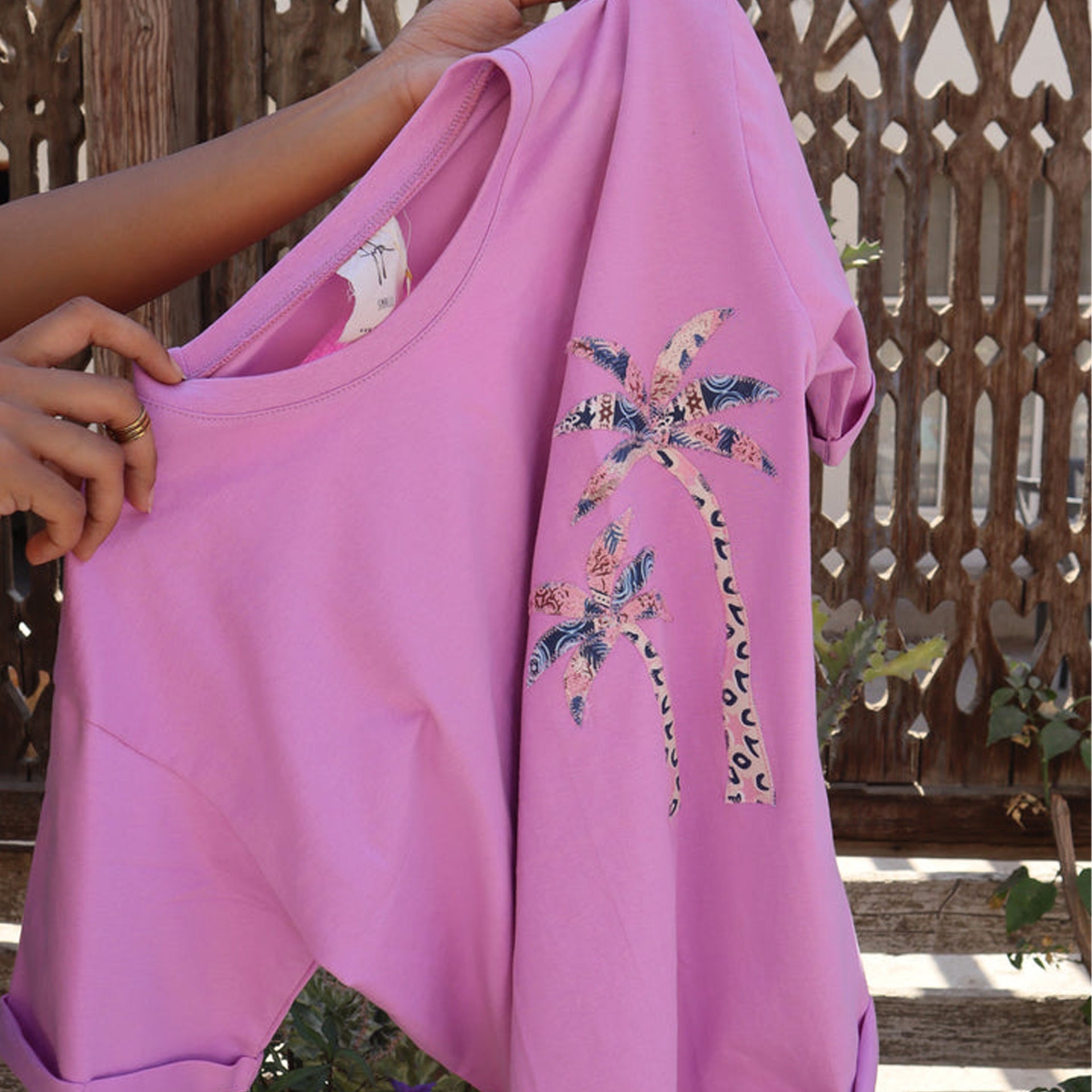 Nakhili T-shirt in Lavender by FUFA