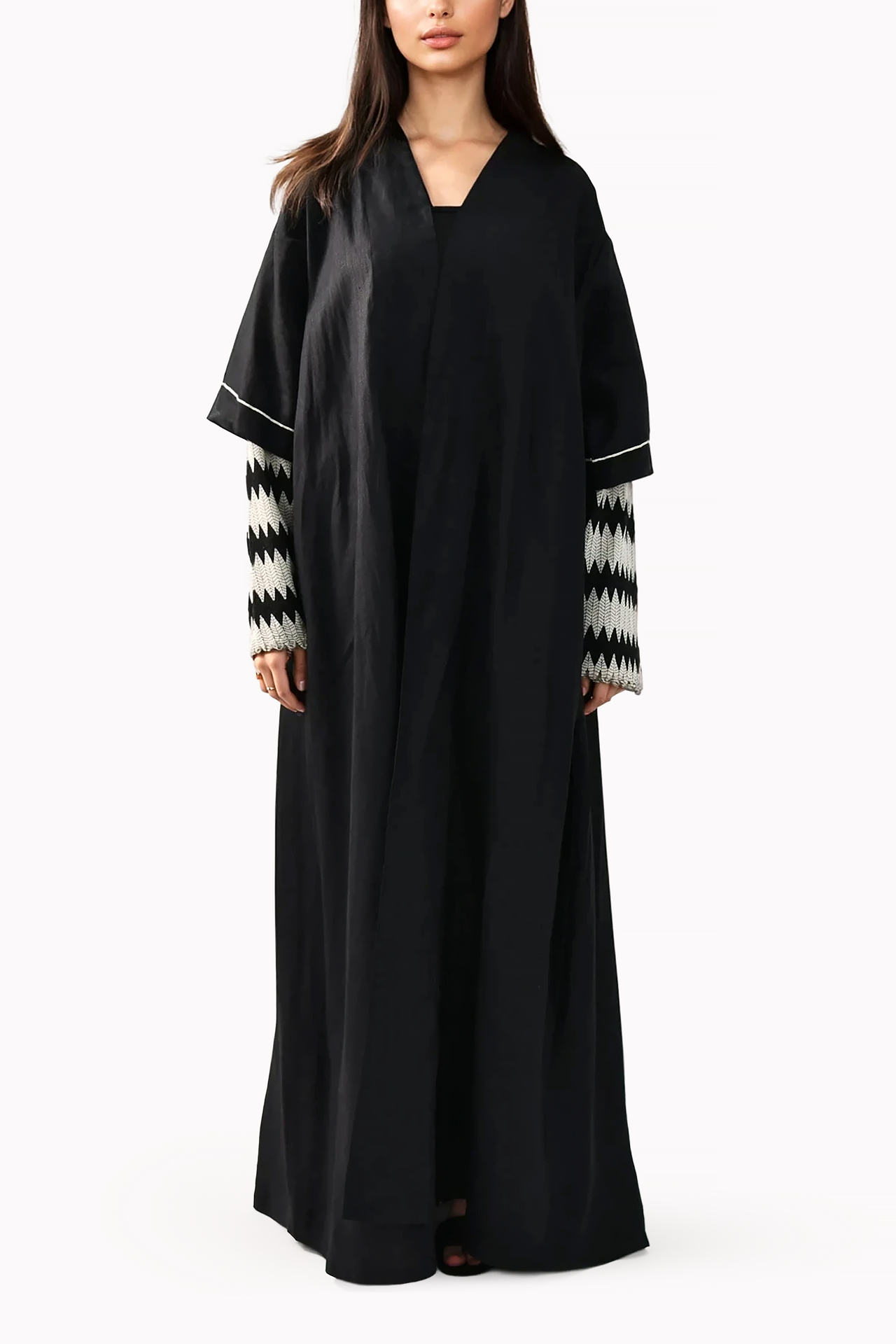 Zig-Zag Linen Black Abaya by May Thahab