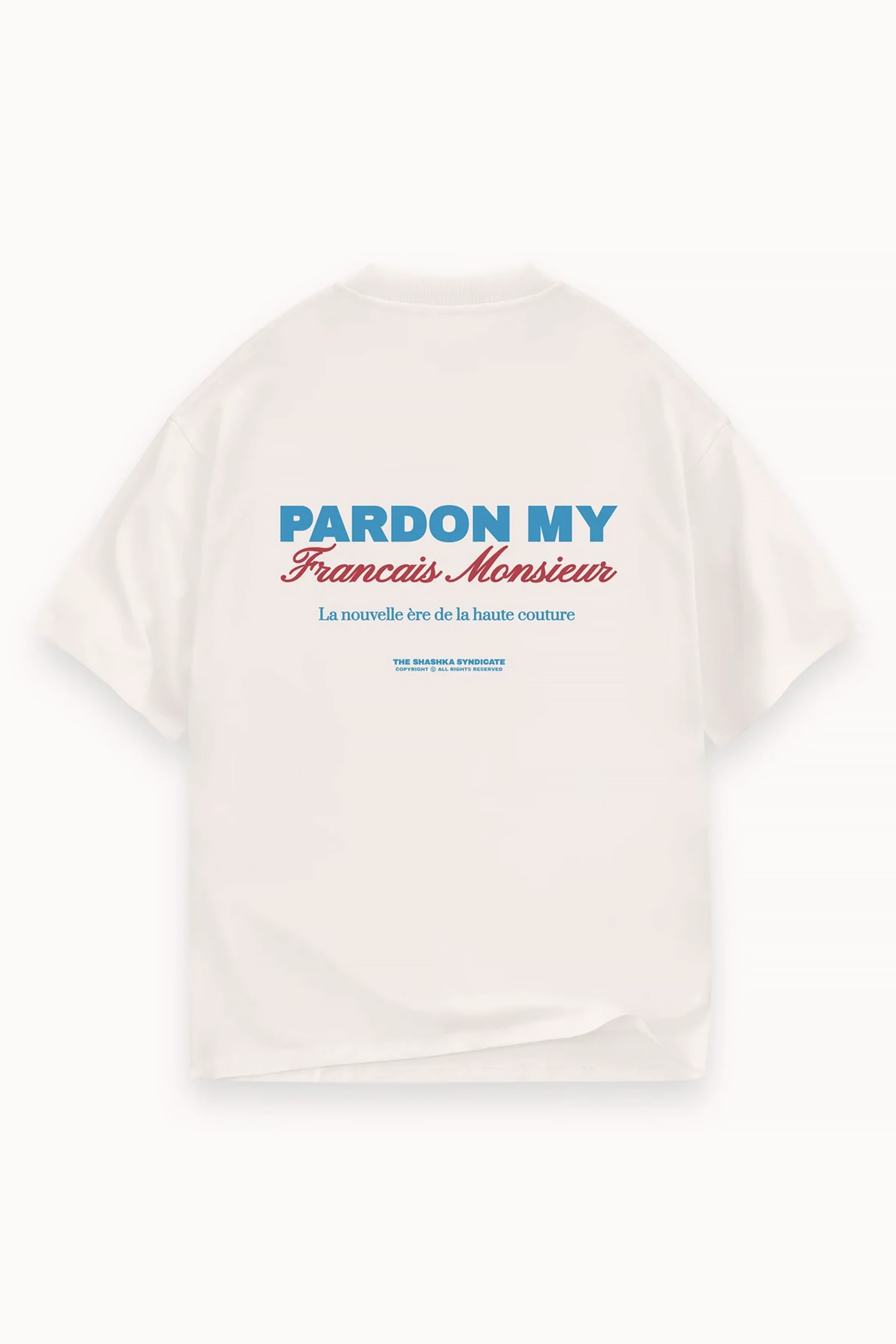 تي شيرت أبيض مطبوع عليه عبارة "Pardon" من تصميم The Shashka Syndicate