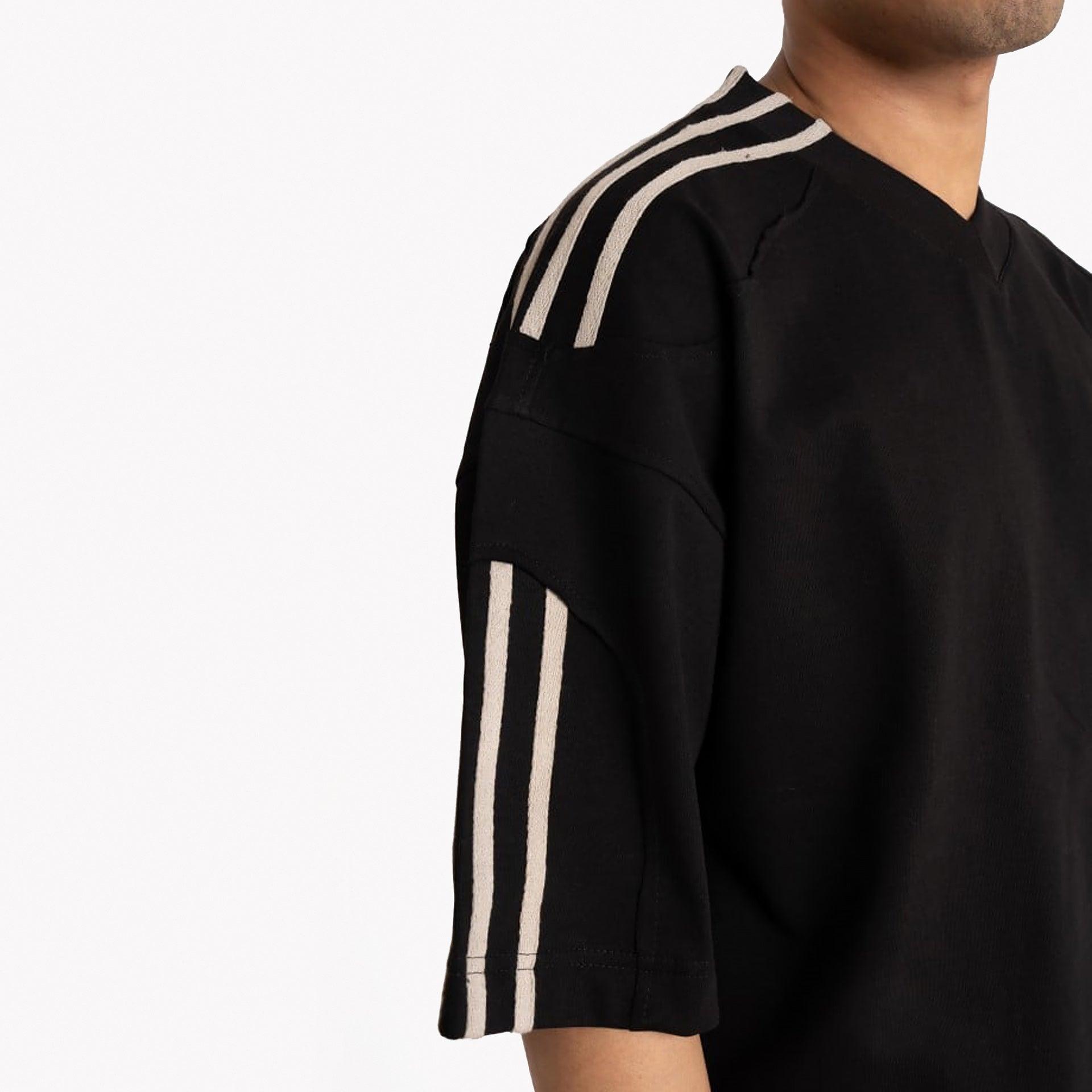 Black Oversized T-shirt With White Stripes By S32 - WECRE8