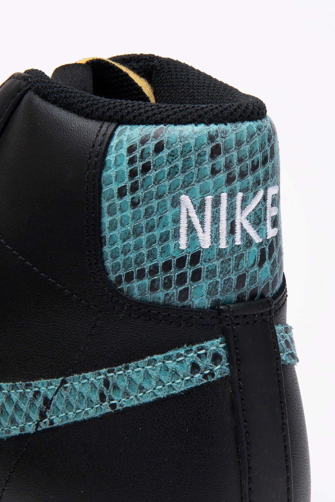 Blazer Mid '77 Vintage WE Reptile Sneakers From Nike