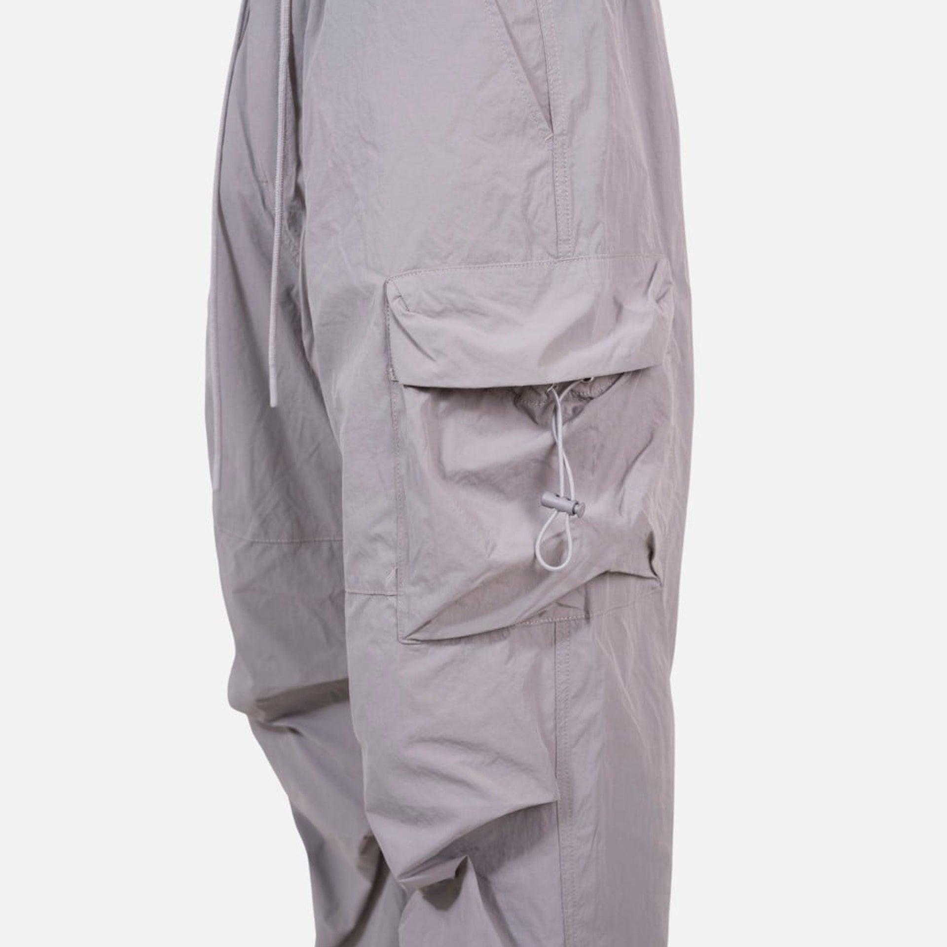 Gray Crinkled Pants With Pockets By Dracaena Cinnabari - WECRE8