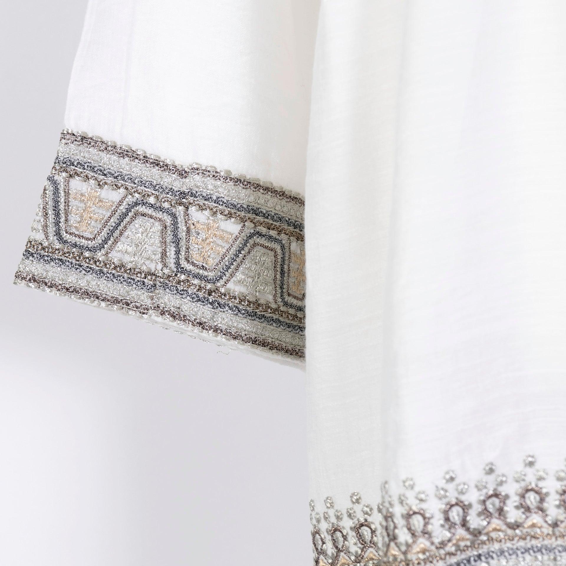 White Embroidery Abaya with a Collar From Darzah - WECRE8